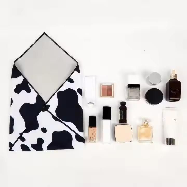 Magic Self-Adhesive Cloth Organizer